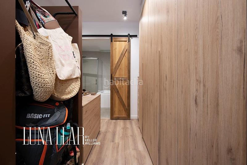 Foto 7111cb79-ef59-49cf-bcd7-1954f1377ad8. Casa adossada amb calefacció aparcament a Passeig Maragall Gavà