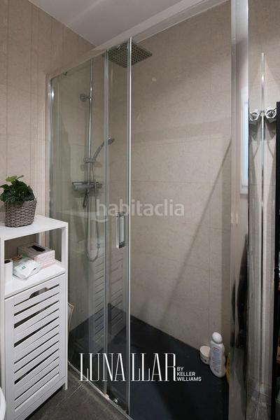 Foto d4b75ba2-3f08-4799-9c01-8ad8921663e3. Reihenhaus mit heizung parking in Passeig Maragall Gavà