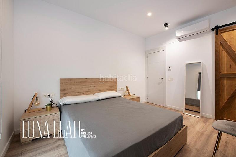 Foto 455f1da4-a5dc-48e3-bcc9-1218a9457431. Semi detached house with heating parking in Passeig Maragall Gavà