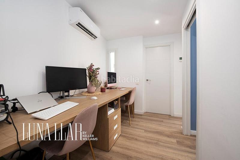 Foto 5bfe665a-23ba-4f03-ac85-0a7bed2a41cf. Semi detached house with heating parking in Passeig Maragall Gavà