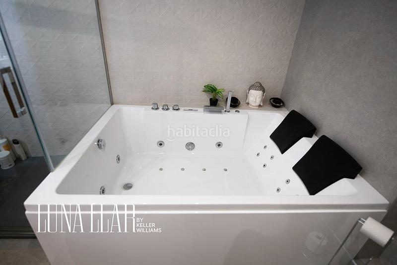 Foto 6d5cab90-58e4-45e9-85a8-76687610b5a8. Semi detached house with heating parking in Passeig Maragall Gavà