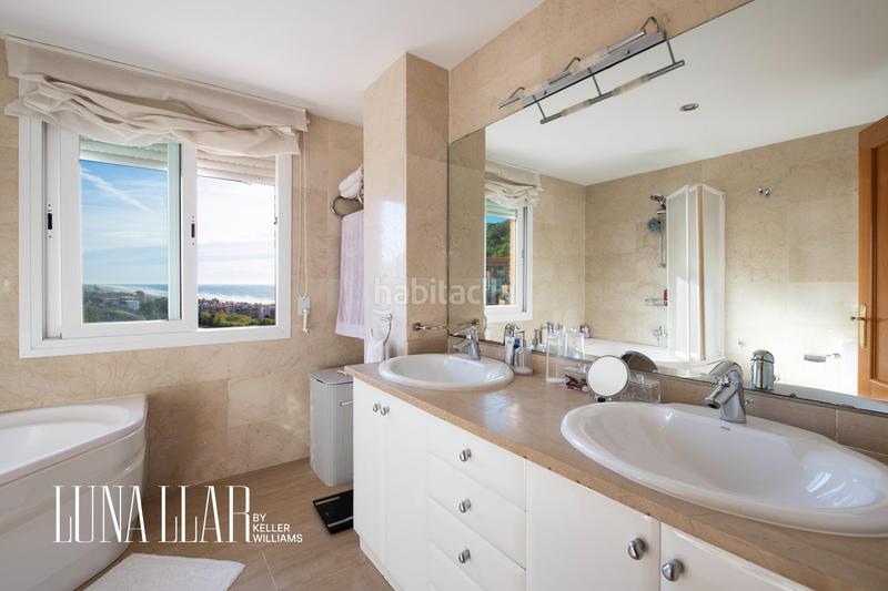 Foto 0b3d5e5e-d71a-41b8-a092-b44a65d2b3a1. Attico con parcheggio in les botigues de Sitges Sitges