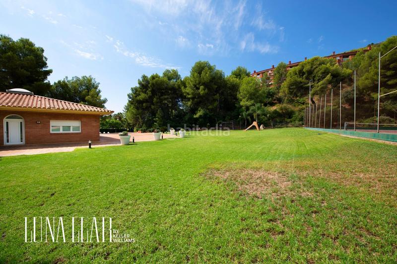 Foto 18583f93-e08e-46e2-b630-af64f3b073c5. Attico con parcheggio in les botigues de Sitges Sitges