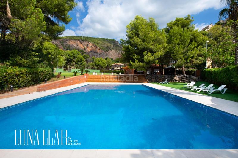 Foto 86f54537-35d1-4f85-8741-792c367f6f91. Attico con parcheggio in les botigues de Sitges Sitges