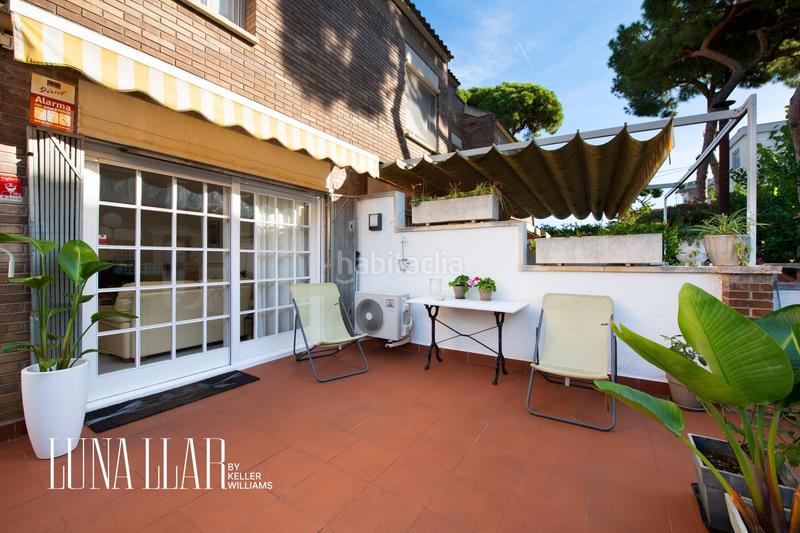 Foto 39f38de3-6c66-4847-9f45-ebc2ec66dd11. Casa adossada amb calefacció aparcament a La Pineda Castelldefels