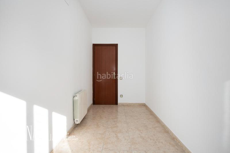 Foto 3994ecfb-f5a9-41e8-b01d-60f15677a1f2. Appartamento con parcheggio in Centre Castelldefels