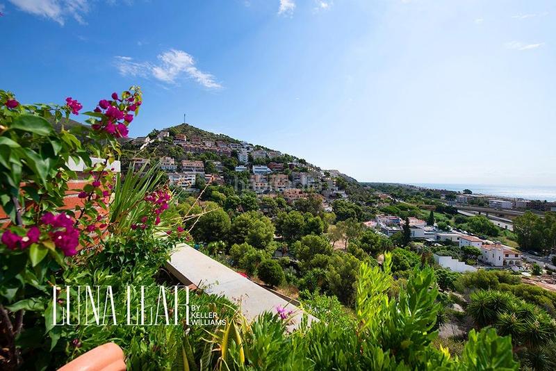 Foto 3ee6e1d7-a351-44a4-af54-ac43abefcc35. Àtic amb calefacció aparcament piscina a les botigues de Sitges Sitges