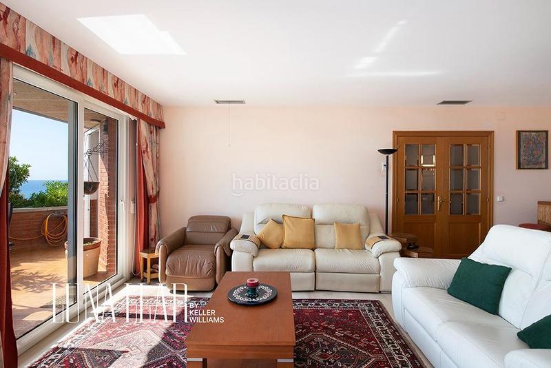 Foto 5c4c8265-1815-497c-9a3f-db8ea15c0e24. Àtic amb calefacció aparcament piscina a les botigues de Sitges Sitges