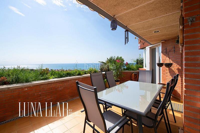 Foto 63489bd7-85eb-49dd-9c7b-a4157d9e6132. Attico con riscaldamento parcheggio piscina in les botigues de Sitges Sitges