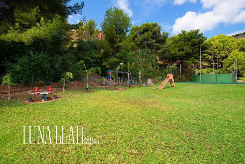 Foto a4e1780a-1467-4537-8f43-559e5f3d1eff. Attico con riscaldamento parcheggio piscina in les botigues de Sitges Sitges