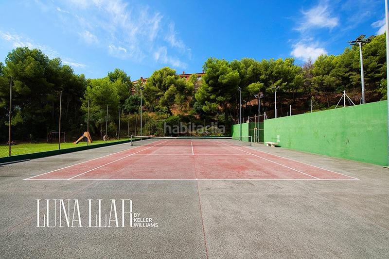 Foto 92fc91fd-86b8-4c09-958f-dff4695a6798. Attique avec chauffage parking piscine dans les botigues de Sitges Sitges