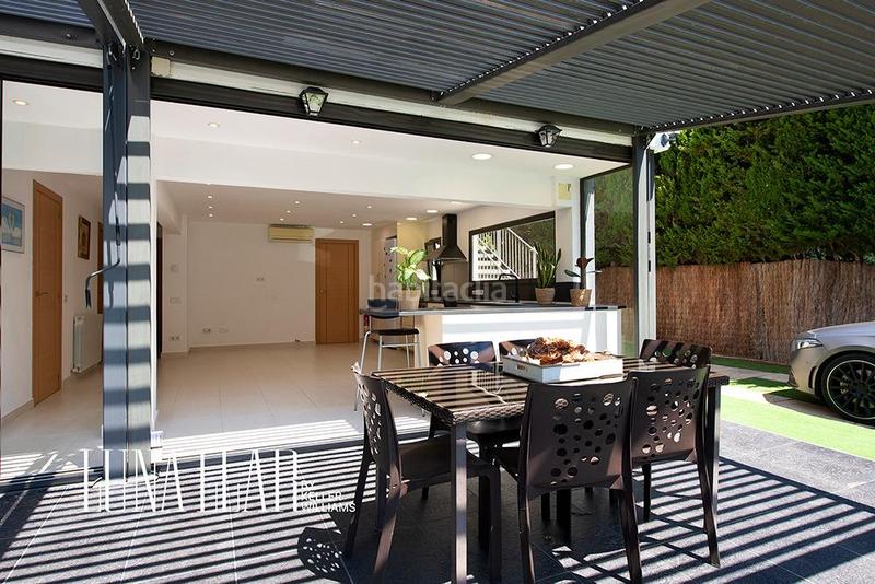 Foto 1687bc09-71f2-45d7-8129-99578e2c7a41. Maison avec chauffage parking piscine dans El Poal Castelldefels