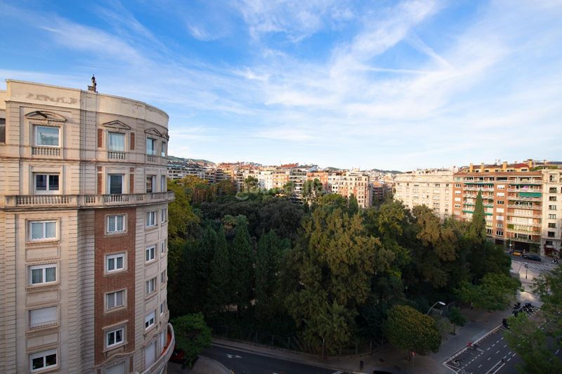Foto 01f14863-066d-43eb-8755-7e60803fe942. Àtic amb aparcament a Sant Gervasi - Galvany Barcelona