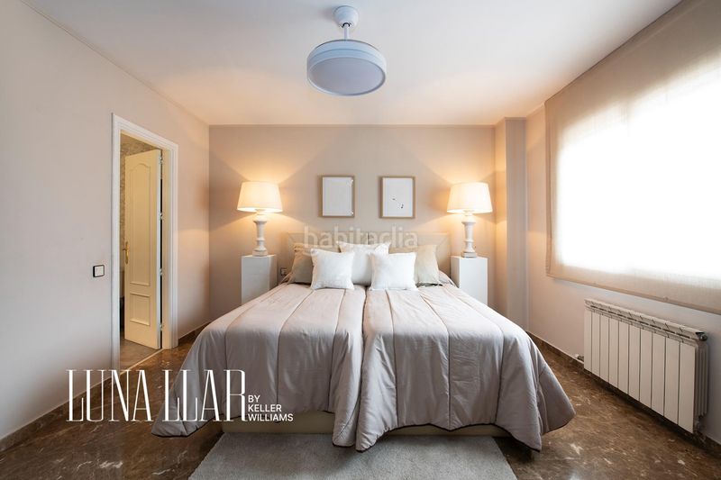 Foto 0291e936-ce56-4e9e-b1f0-46507a51ef25. Casa adossada amb calefacció aparcament a Torrent Ballester Viladecans