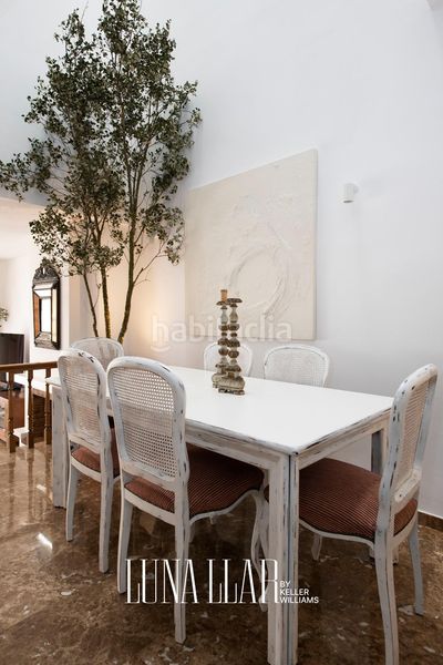 Foto 04b349a5-74bf-442e-b817-a149af547c09. Casa adossada amb calefacció aparcament a Torrent Ballester Viladecans