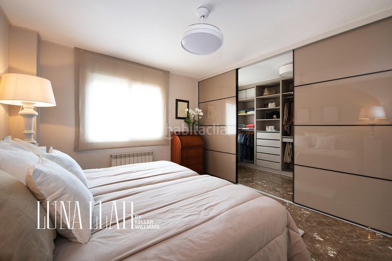 Foto 7341c060-e07a-4c36-9df4-e3008e1bfb3d. Casa adossada amb calefacció aparcament a Torrent Ballester Viladecans