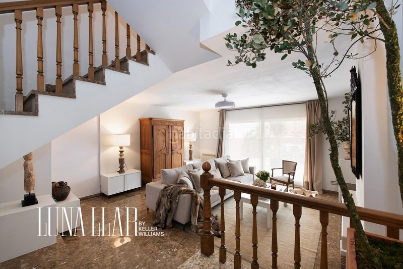 Foto 88bbb51d-68d1-45a5-b8df-7a810802e7af. Casa adossada amb calefacció aparcament a Torrent Ballester Viladecans