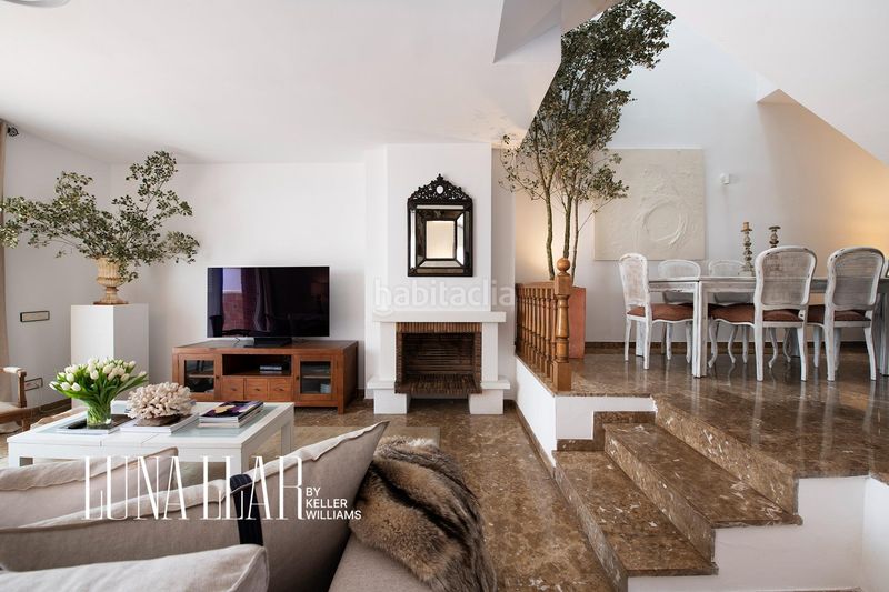 Foto 8a3184d9-71a5-43c9-a1fe-26e7f9e59a66. Casa adossada amb calefacció aparcament a Torrent Ballester Viladecans