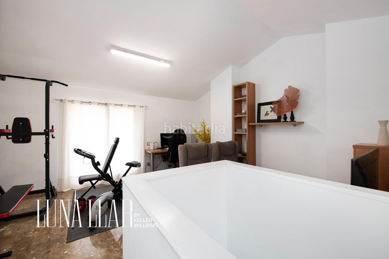 Foto 955d3da5-5e76-40a7-a76a-9db2dc3fc878. Casa adossada amb calefacció aparcament a Torrent Ballester Viladecans