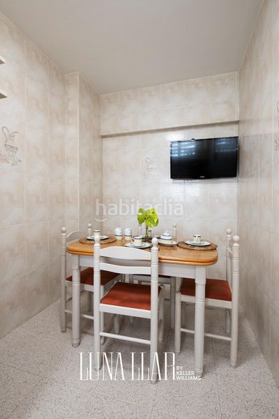 Foto ba3fdf48-31b0-4045-aab4-7e29bf233ea4. Casa adossada amb calefacció aparcament a Torrent Ballester Viladecans