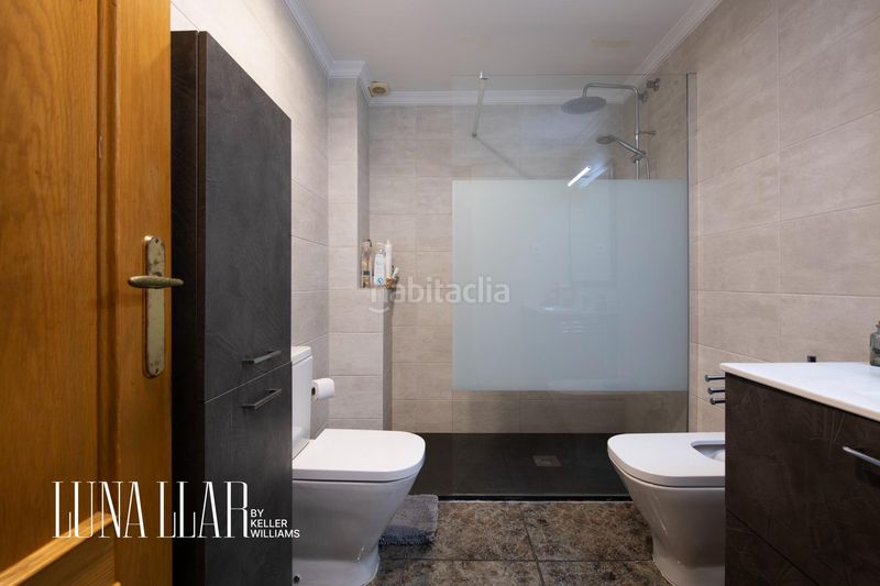 Foto 0fcbfde5-3a2f-4771-a24b-c167e19a8946. Pis a Centre Castelldefels