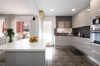 Pis a Centre. Piso de 4 habitaciones en montemar bajo, castelldefels