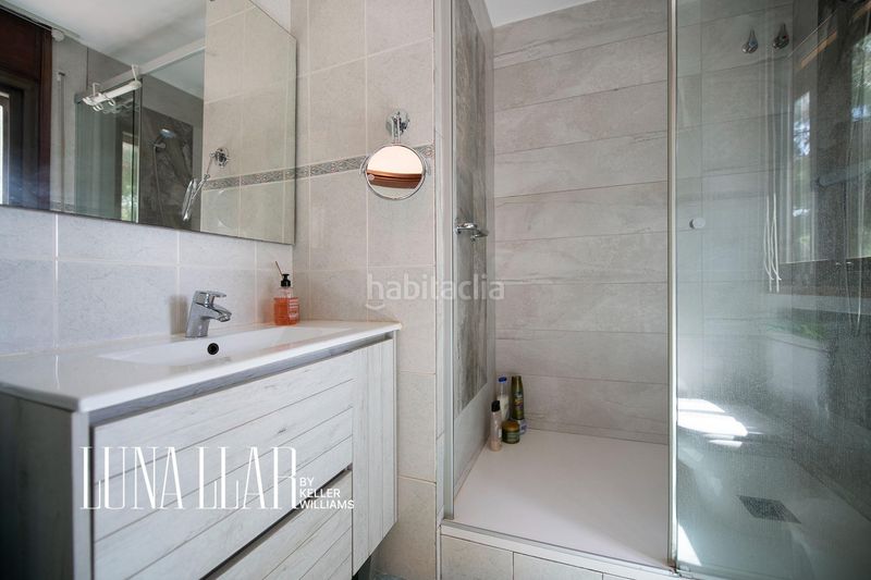 Foto cc0e6edd-3e61-44f8-b3f7-0d1aca7effa4. Casa amb aparcament a Bellamar Castelldefels