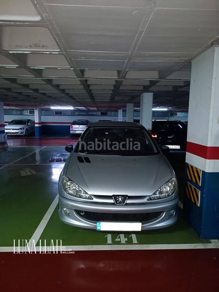 Foto 8fbd82cd-591d-44da-97eb-c01695922ae4. Aparcament cotxe a Passeig Maragall Gavà