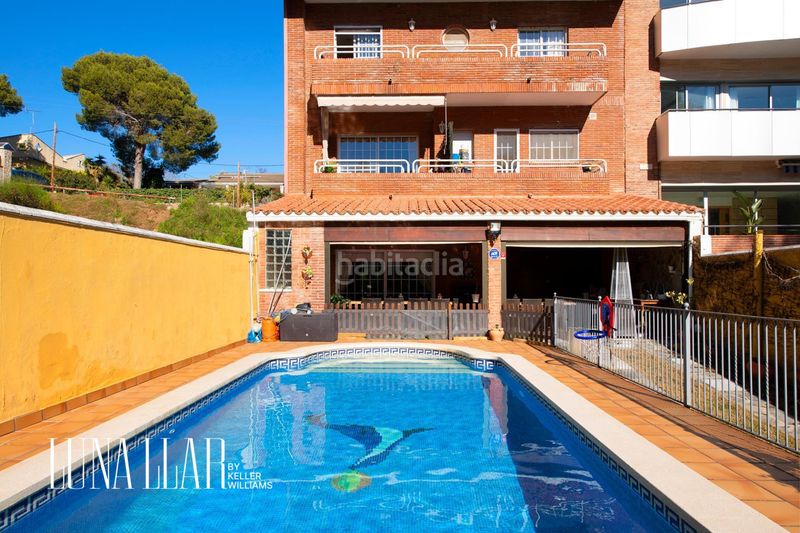 Foto 164c21ac-a956-42f6-97a7-f3045fcb3d5a. Casa amb calefacció a Bruguers Gavà