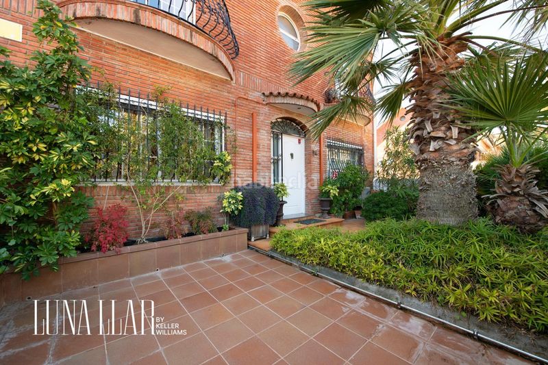 Foto 5c9ab42c-e127-4607-9bb2-f135adb36742. Casa amb calefacció a Bruguers Gavà
