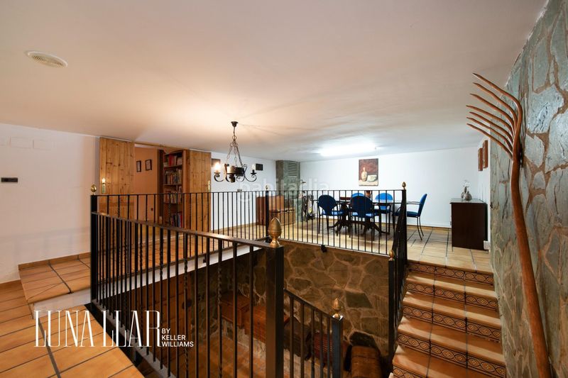 Foto e9efda2d-0f53-4456-8a94-8f365f65d401. Casa amb calefacció a Bruguers Gavà