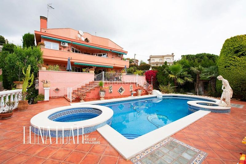Foto 6563cdbc-dff2-40be-8023-4adf649f1ee0. Casa a La Sentiu Gavà