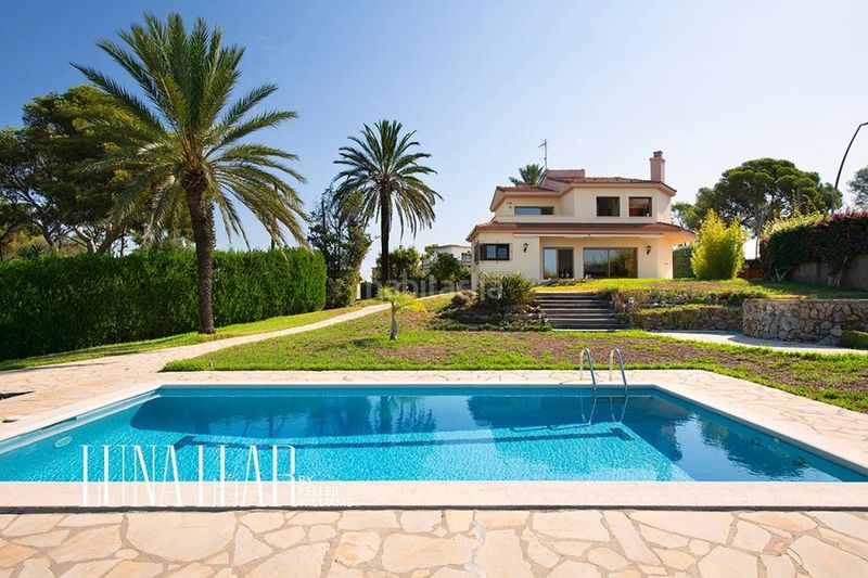 Foto 5463f964-993f-44d5-b613-6f5c9b19b015. Casa amb aparcament a Bellamar Castelldefels