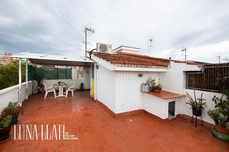 Foto d960990f-656c-48ab-8264-464fda133338. Casa adossada a Centre-Estació Gavà