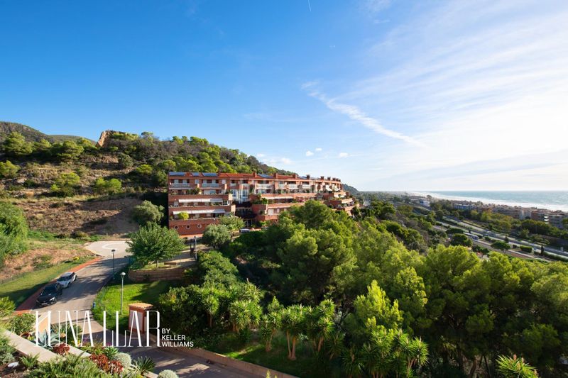 Foto b0ebc6f7-5757-4bd5-8388-b4ae50968945. Àtic a les botigues de Sitges Sitges