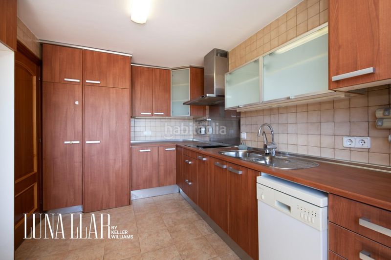Foto 3b9ca900-c1c0-4a24-8d10-31a90d7e6c7d. Casa amb calefacció a Bellamar Castelldefels