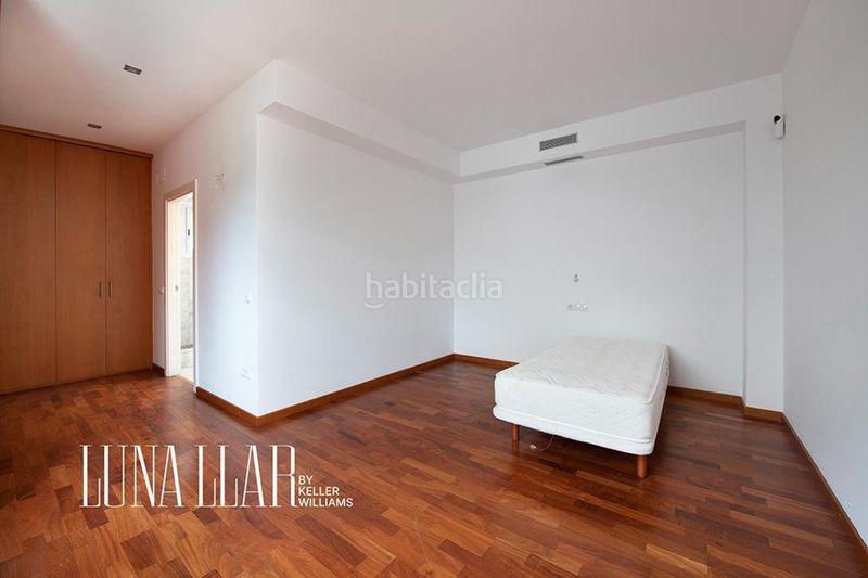 Foto 1afbd129-8312-45f3-bb74-57127556d3c1. Casa amb calefacció a Gòtic Barcelona