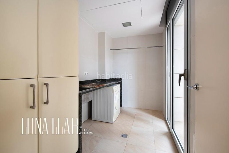 Foto aa0b6f2a-e9a0-406d-a618-9443429b0093. Casa amb calefacció a Gòtic Barcelona