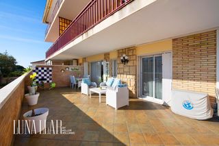 Etagenwohnung  Castelldefels - passeig maritim. Piso en primera línea de mar en castelldefels