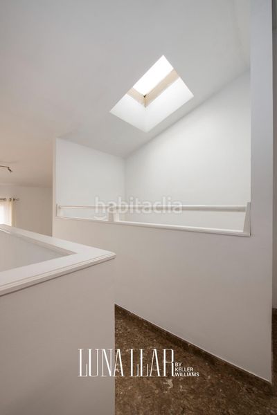 Foto d1f95a32-cd7d-48bd-ab59-c2830b58d791. Casa adossada amb calefacció aparcament a Torrent Ballester Viladecans