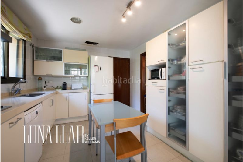 Foto c60ebe35-f4f8-421e-95a8-ab226c381792. Casa amb calefacció aparcament a Bellamar Castelldefels