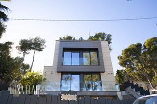 Maison  Castelldefels -  passeig de miramar. Paseo miramar