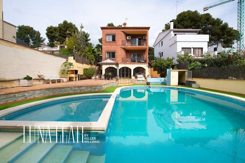 Foto 896fba7d-7196-4c44-8039-65dd2d5502ed. Casa amb calefacció aparcament a Montmar Castelldefels