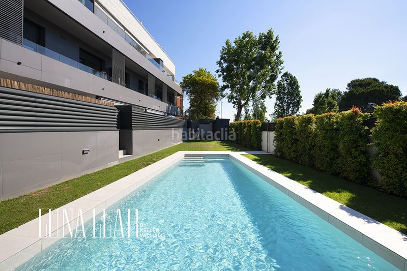 Foto 46ad1df3-bd8e-4551-8b3b-d912b669f2f2. Pis amb aparcament piscina a Passeig Maragall Gavà