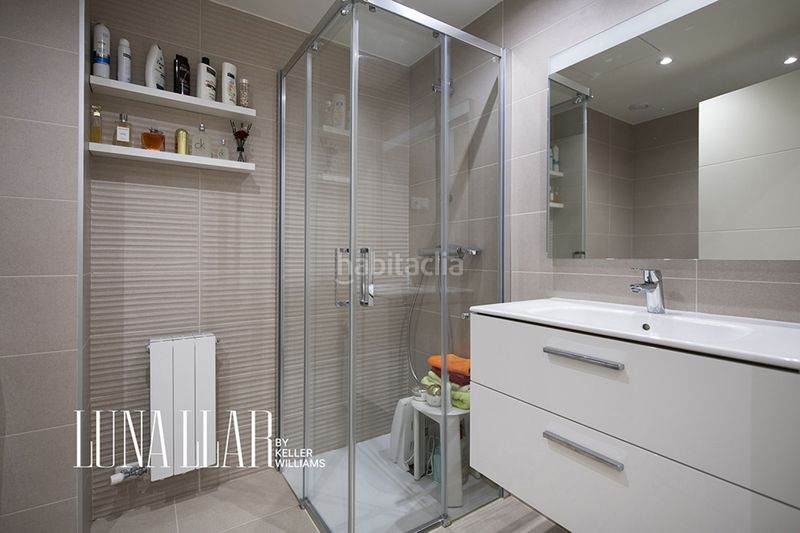 Foto ab9f69d8-72a8-4842-b027-6c048c41d5d7. Pis amb aparcament piscina a Passeig Maragall Gavà