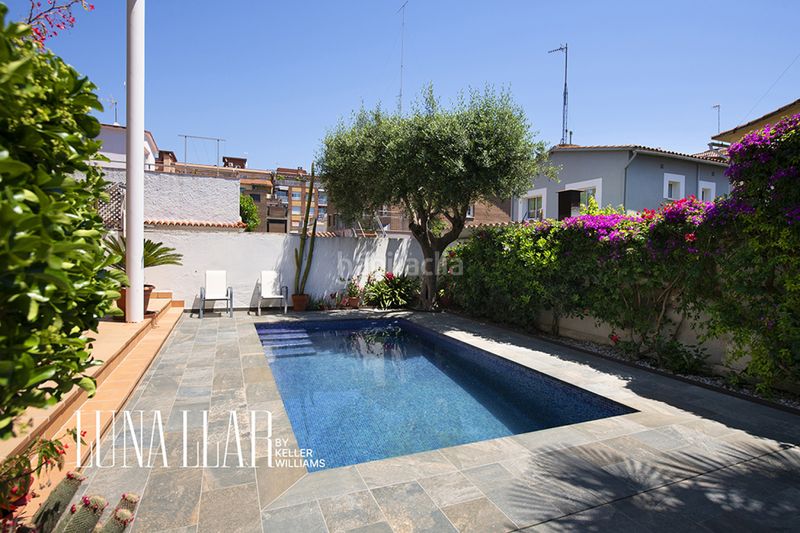Foto 2e21326f-4864-4229-8357-66866cd24cfb. Casa amb calefacció aparcament piscina a Montmar Castelldefels