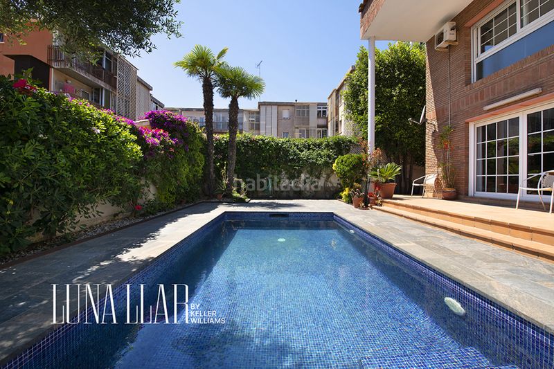 Foto 4a392888-9d1b-4dc5-939b-2d70711b7769. Casa amb calefacció aparcament piscina a Montmar Castelldefels