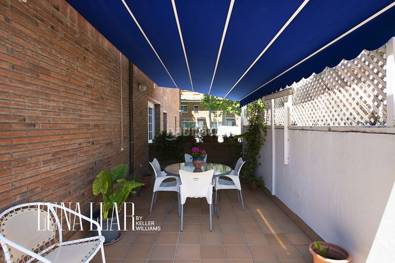 Foto 51fd569f-6d81-4ee0-8590-9f0a976bf959. Casa amb calefacció aparcament piscina a Montmar Castelldefels
