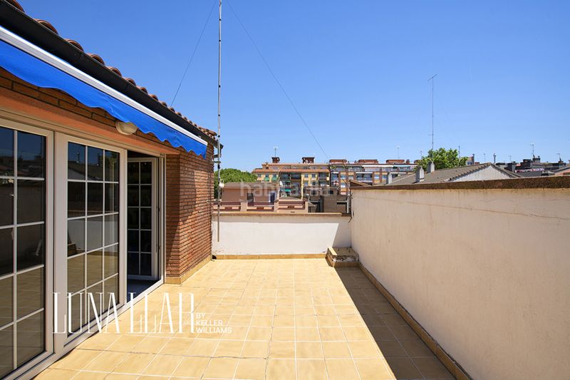 Foto 7c61ca94-ae12-44a1-abdc-dc0b9202df00. Casa amb calefacció aparcament piscina a Montmar Castelldefels