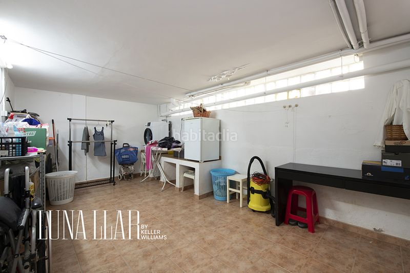 Foto c25f4557-8840-4198-a05e-cb0f00690821. Casa amb calefacció aparcament piscina a Montmar Castelldefels